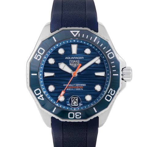 TAG Heuer Aquaracer Professional 300 Date | Timepiece360