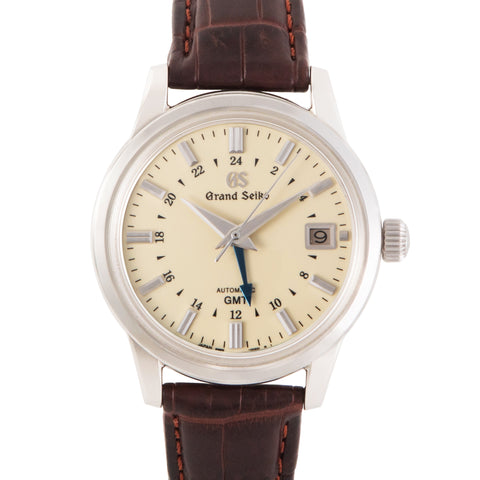 Grand Seiko Elegance SBGM221 | Timepiece360