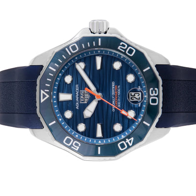 TAG Heuer Aquaracer Professional 300 Date | Timepiece360