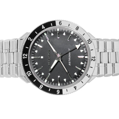Bulova Accutron Astronaut 2SW8A002 | Timepiece360