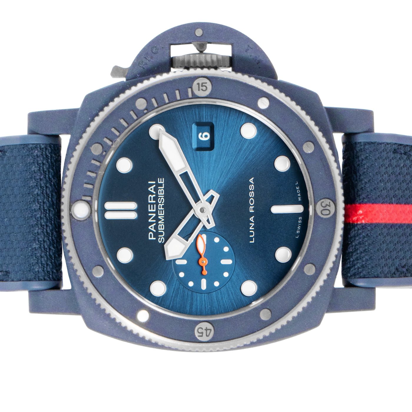 Officine Panerai Submersible QuarantaQuattro Luna Rossa| Timepiece360