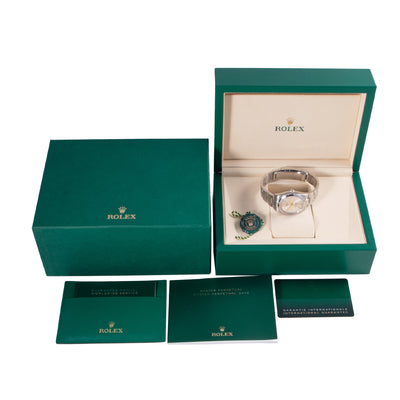 Rolex Oyster Perpetual 34 124200 full set | Timepiece360